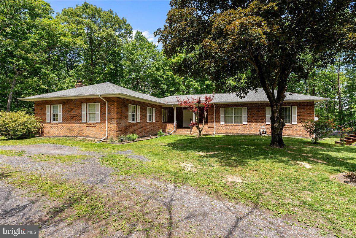 298 Mcdaniel Ln Property Photo 1