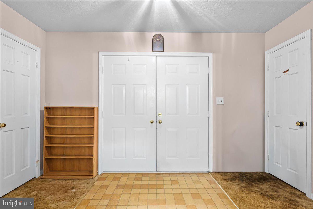 298 Mcdaniel Ln Property Photo 6