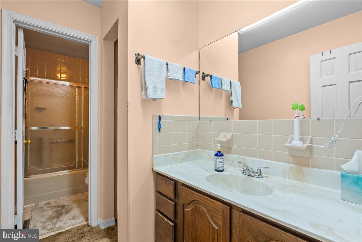 298 Mcdaniel Ln Property Photo 20