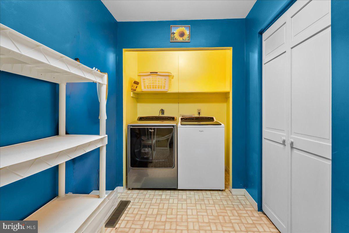 298 Mcdaniel Ln Property Photo 34