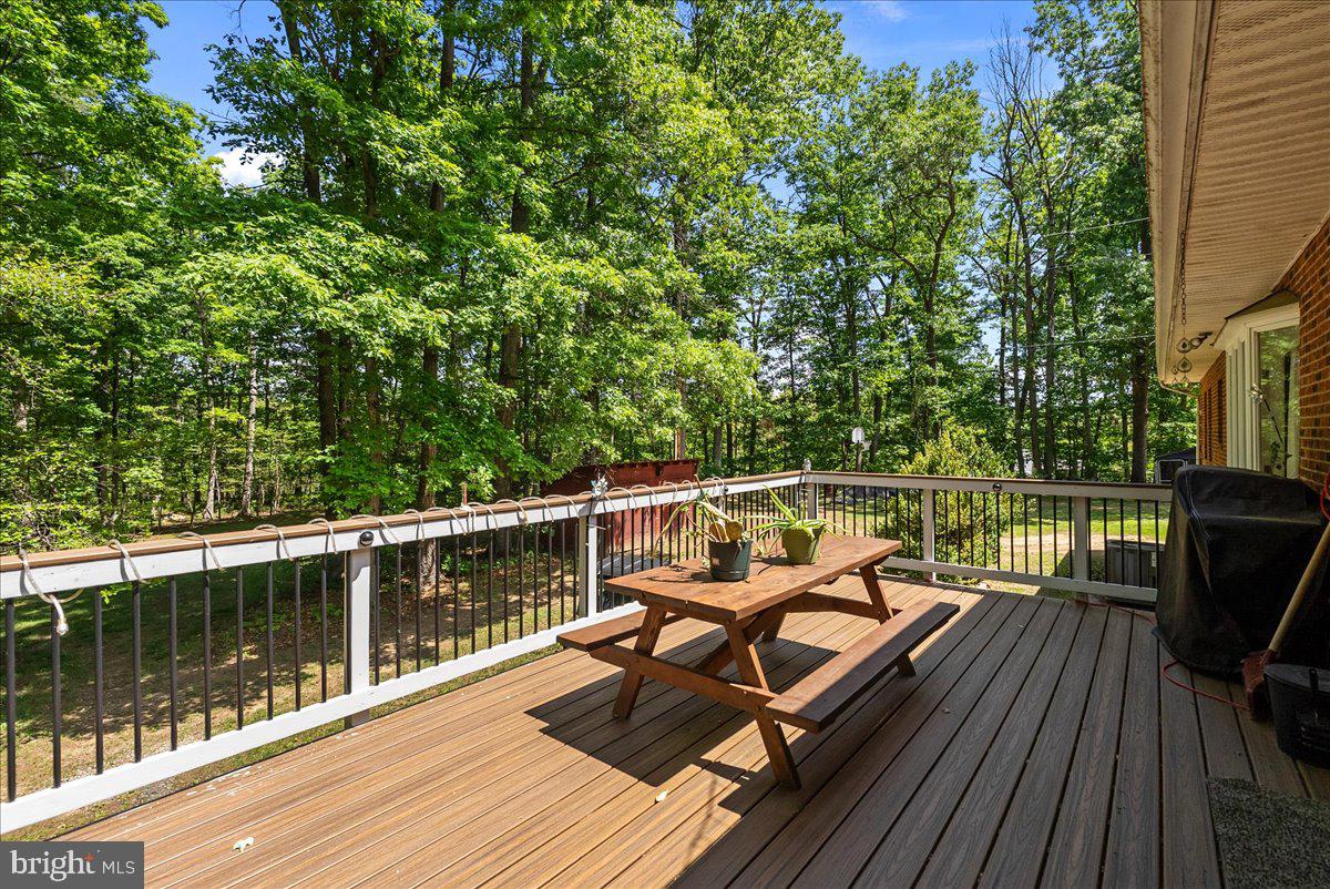 298 Mcdaniel Ln Property Photo 35