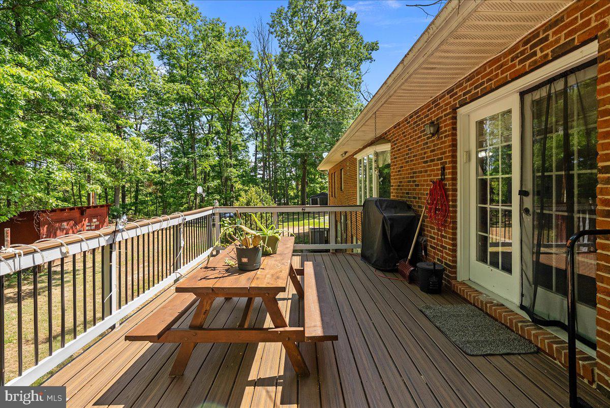298 Mcdaniel Ln Property Photo 36