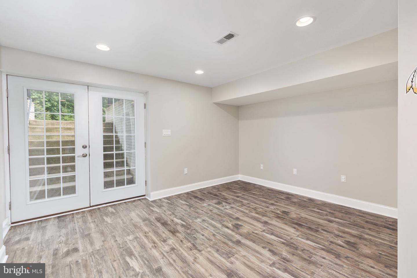 228 Mercys Dr Property Photo 47
