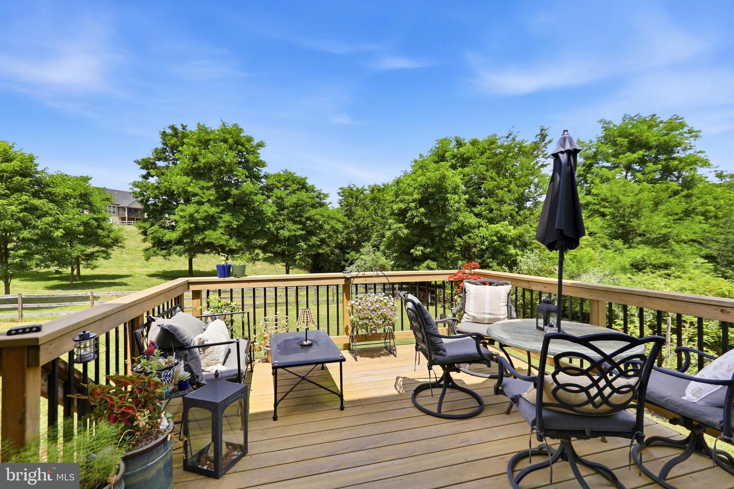 113 Divot Ct Property Photo 3