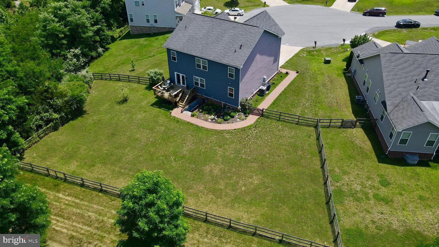 113 Divot Ct Property Photo 35