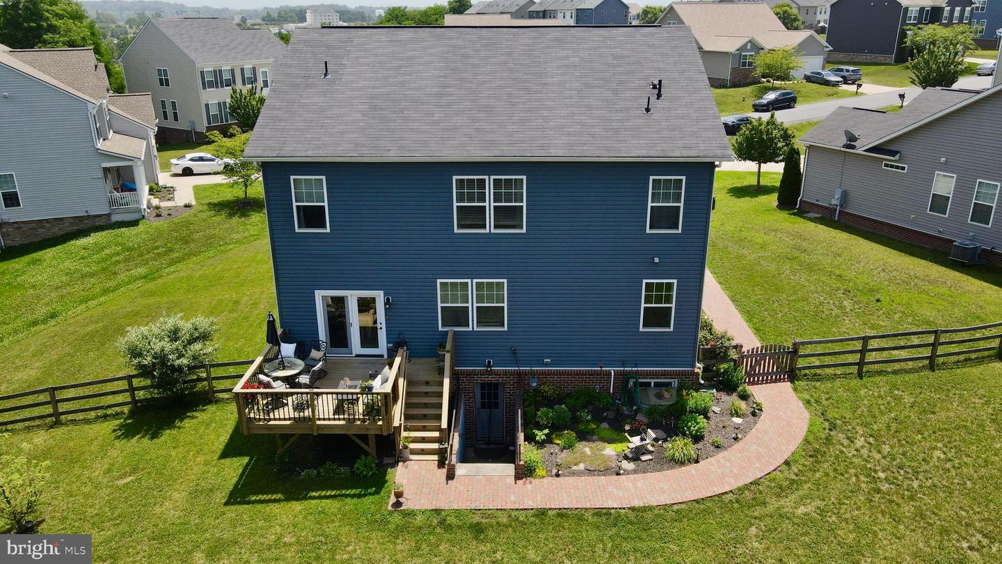 113 Divot Ct Property Photo 36