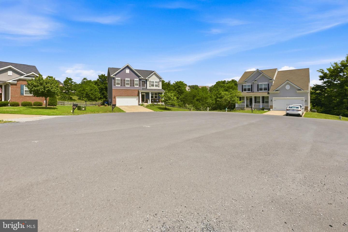 113 Divot Ct Property Photo 43