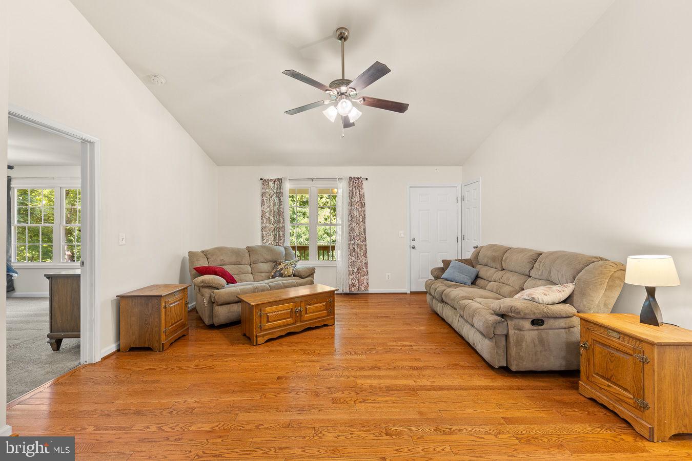 219 Woodpecker Way Property Photo 2