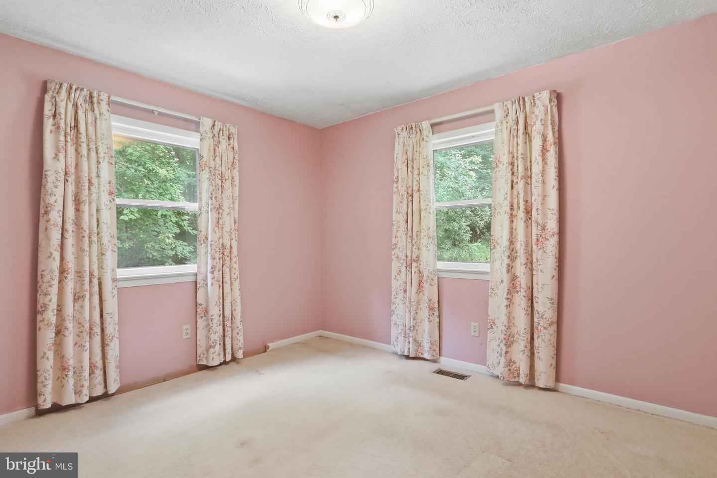2840 Gooney Manor Loop Property Photo 11