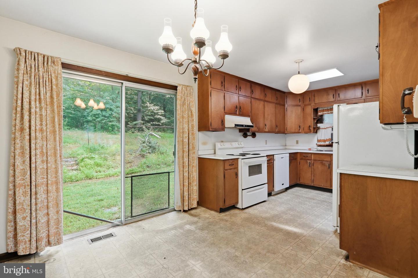 2840 Gooney Manor Loop Property Photo 16