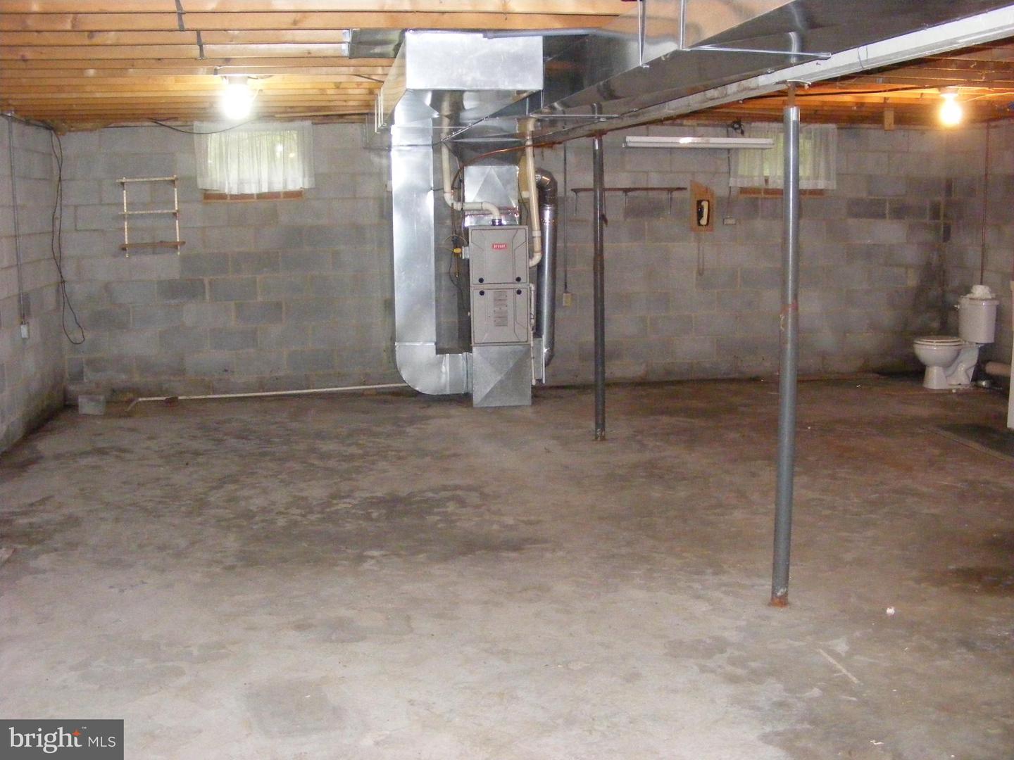 2840 Gooney Manor Loop Property Photo 36