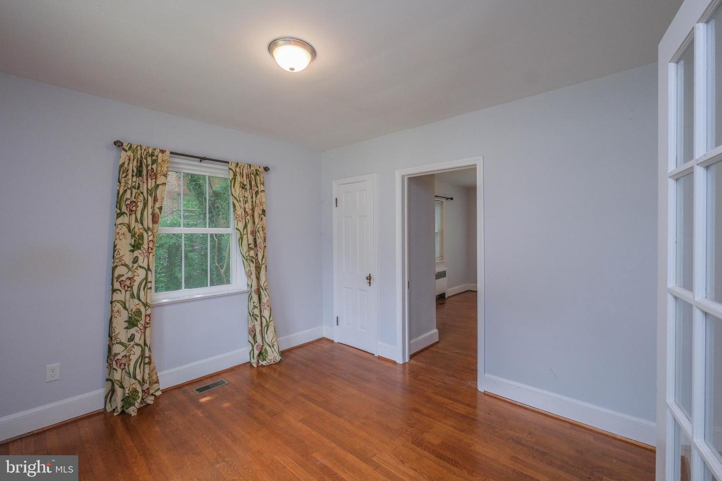 208 Salem Ave Property Photo 25