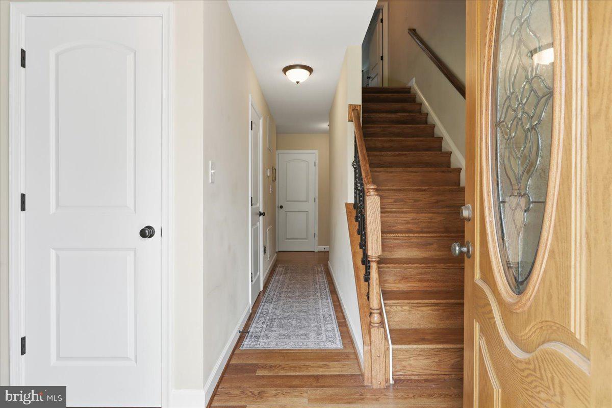 524 Lower Valley Rd Property Photo 6