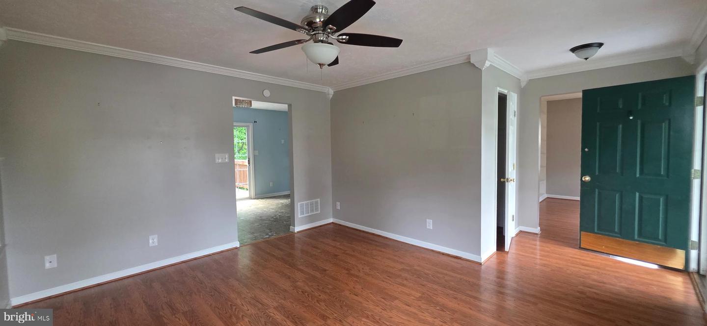 983 Meadow Ct Property Photo 5