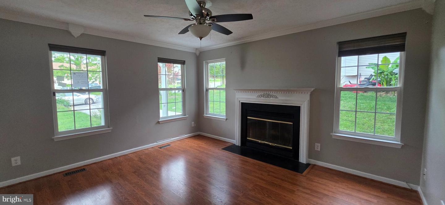 983 Meadow Ct Property Photo 7