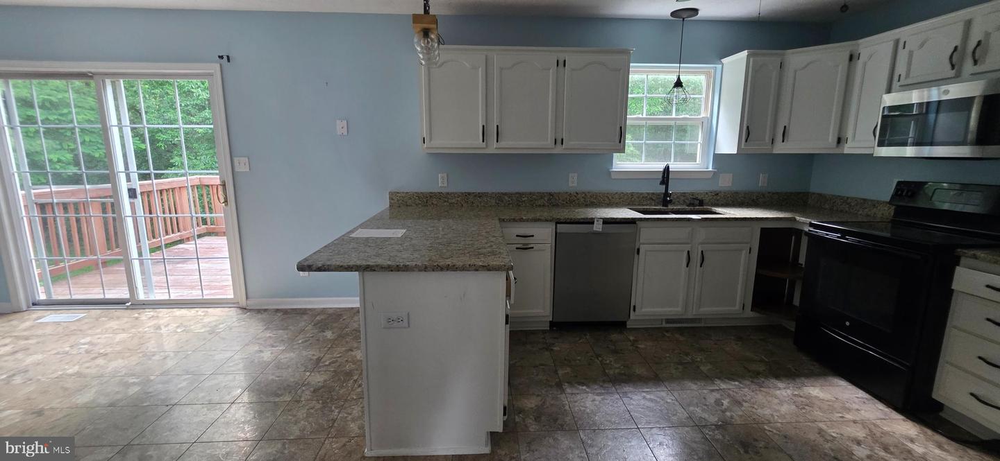 983 Meadow Ct Property Photo 13