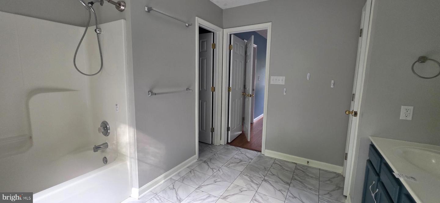 983 Meadow Ct Property Photo 38