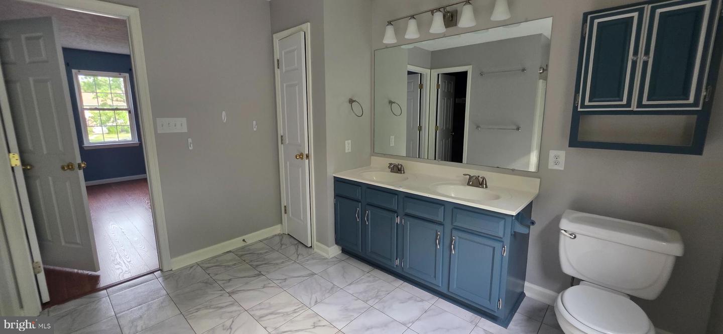 983 Meadow Ct Property Photo 39