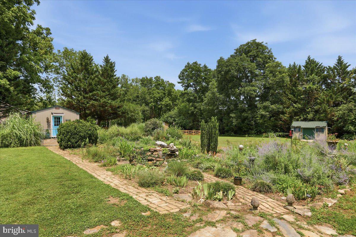 236 Riverside Dr Property Photo 48