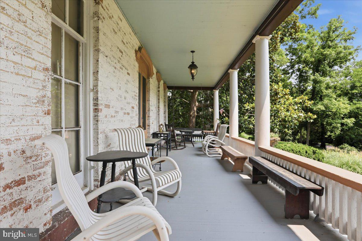 236 Riverside Dr Property Photo 59