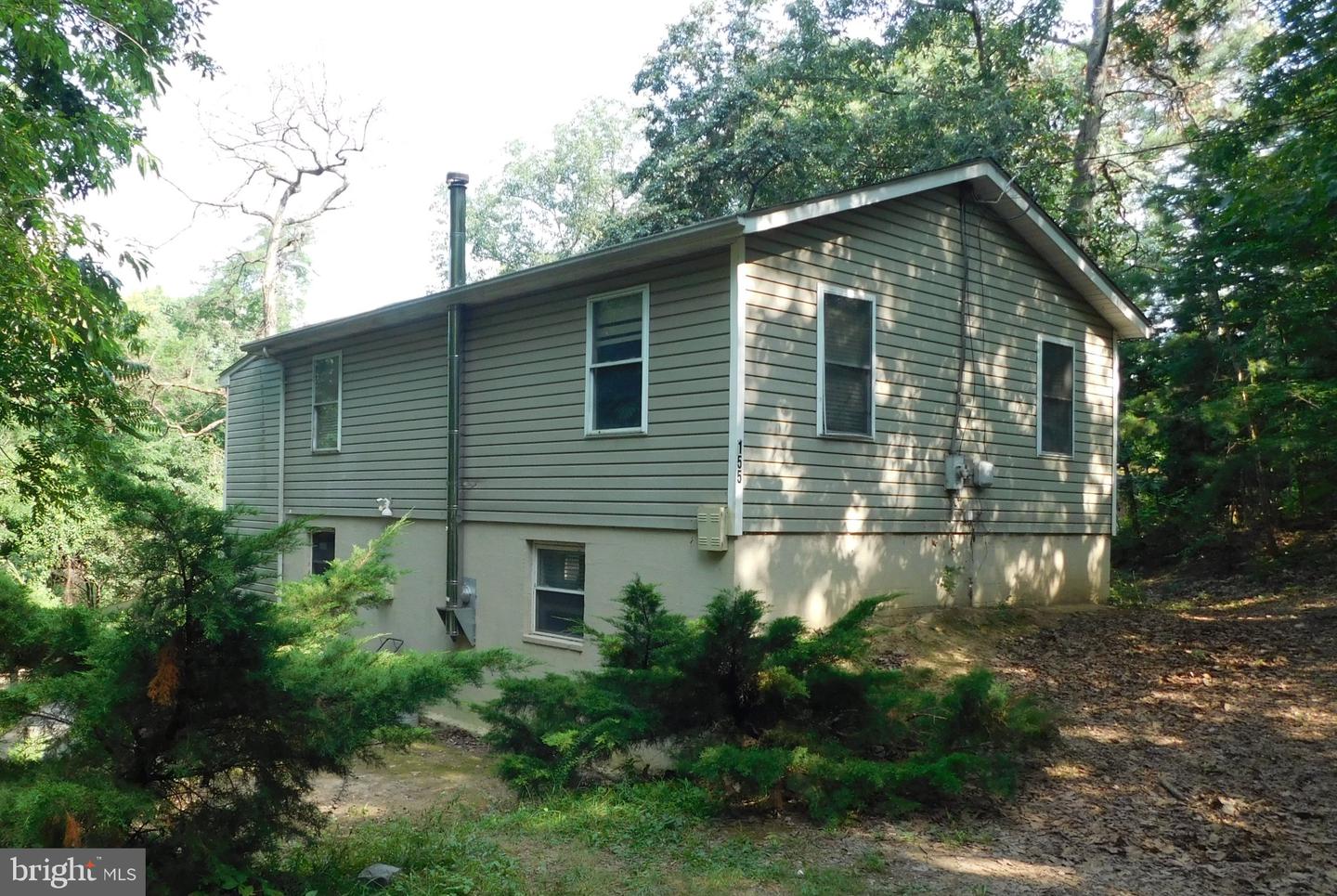 155 GARY LN Property Photo 1