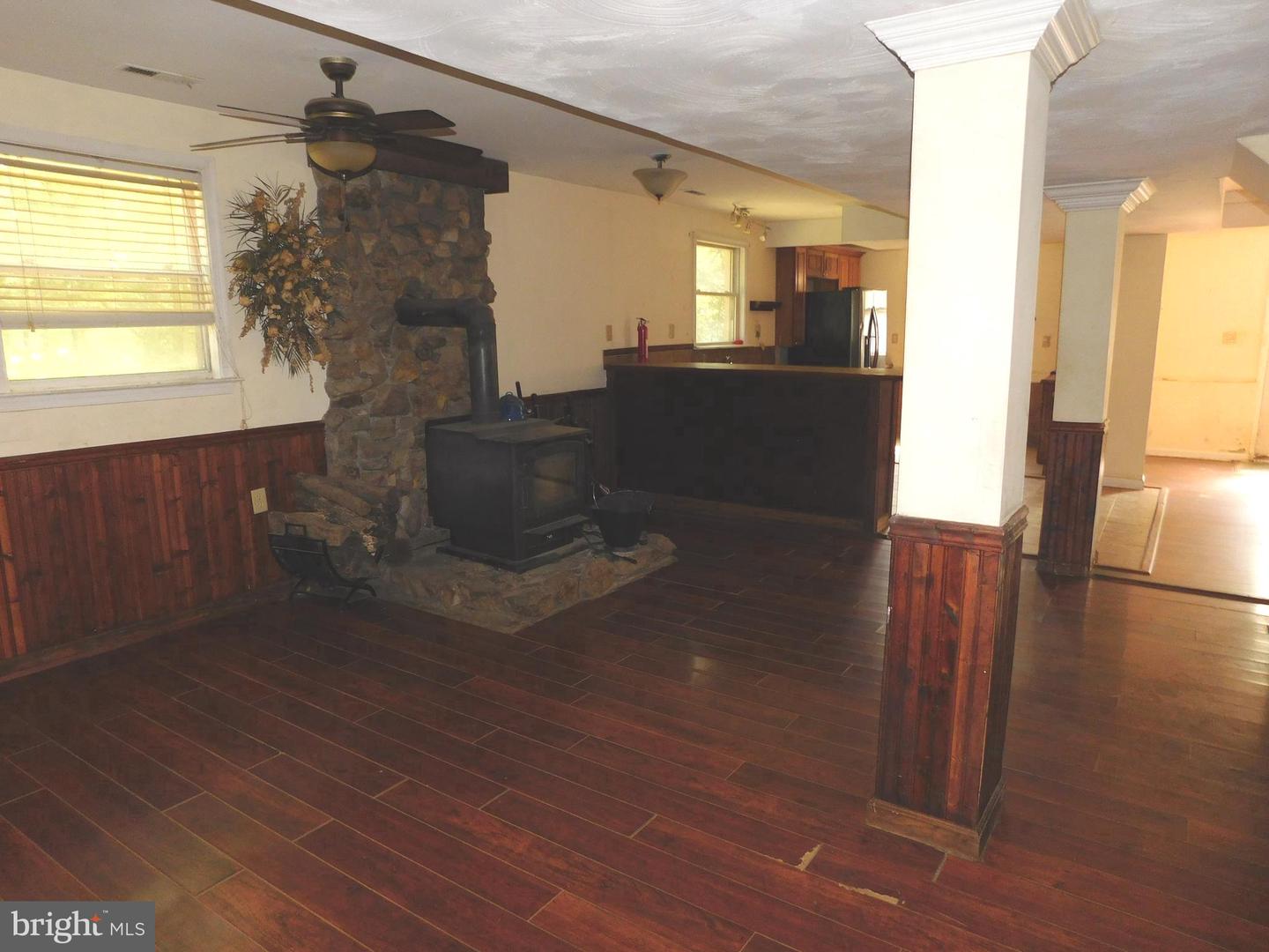 155 Gary Ln Property Photo 5