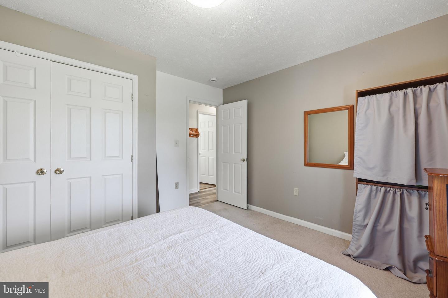 573 Lewis St Property Photo 26