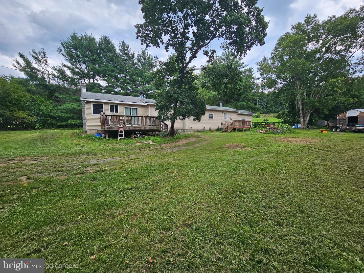 348 Thompson Hollow Rd Property Photo 2