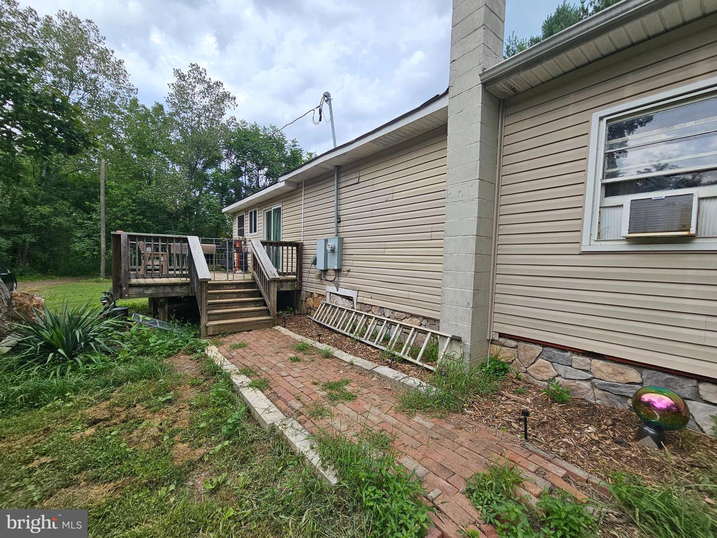 348 Thompson Hollow Rd Property Photo 4