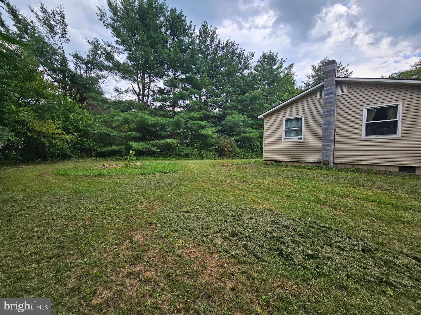 348 Thompson Hollow Rd Property Photo 11