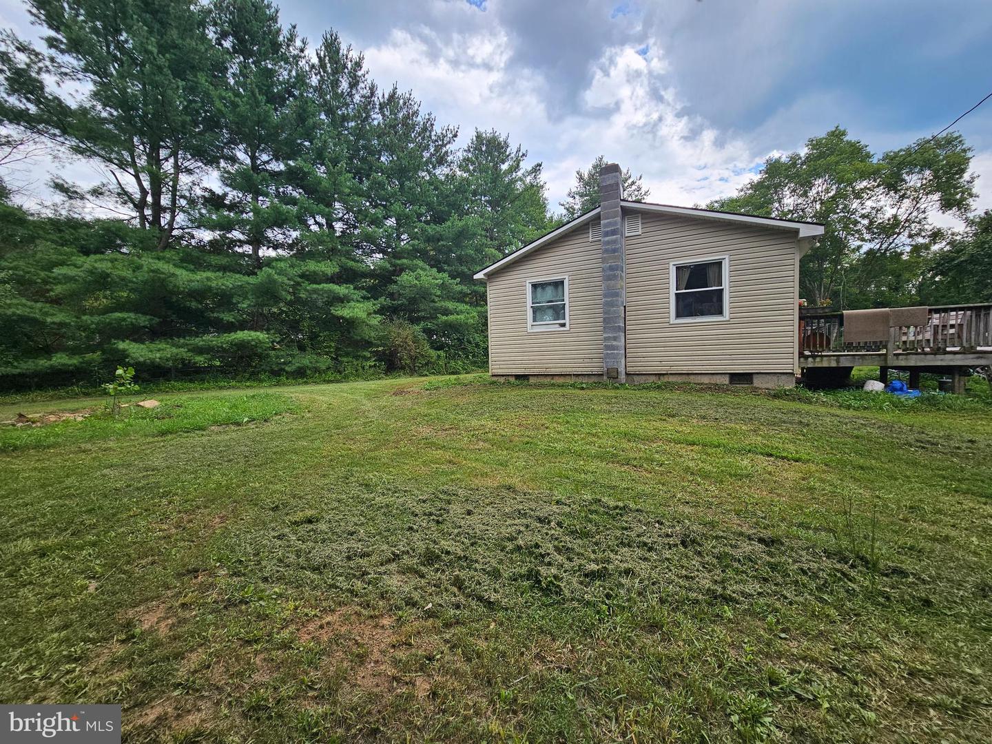 348 Thompson Hollow Rd Property Photo 12