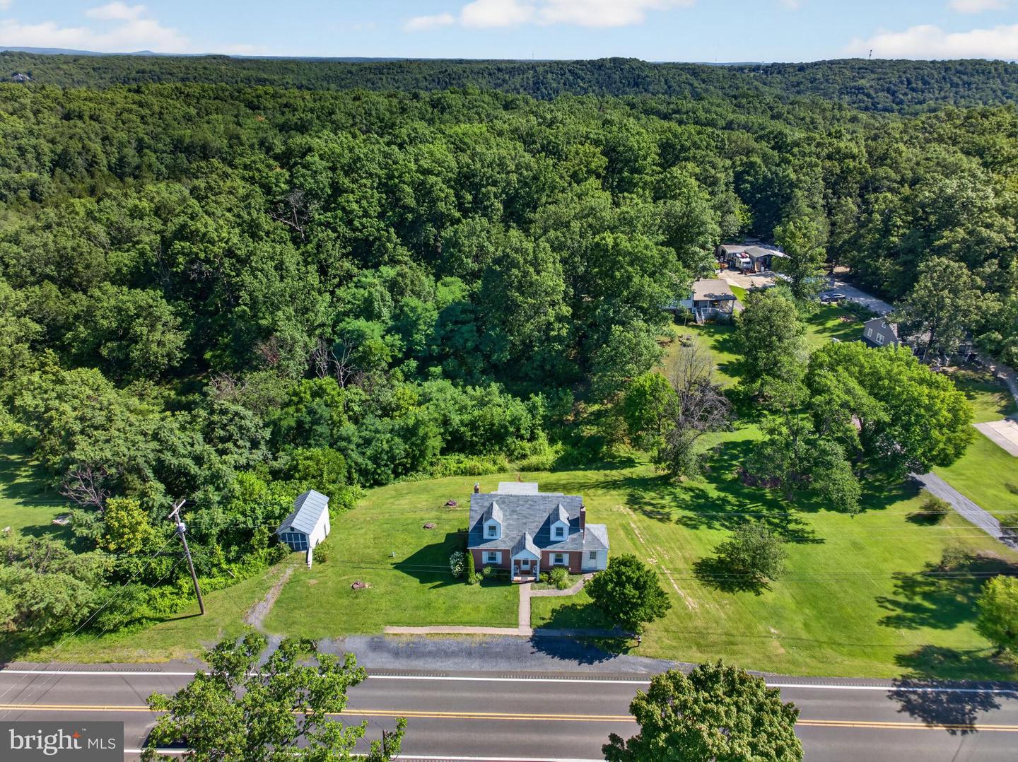 1232 Strasburg Rd Property Photo 4