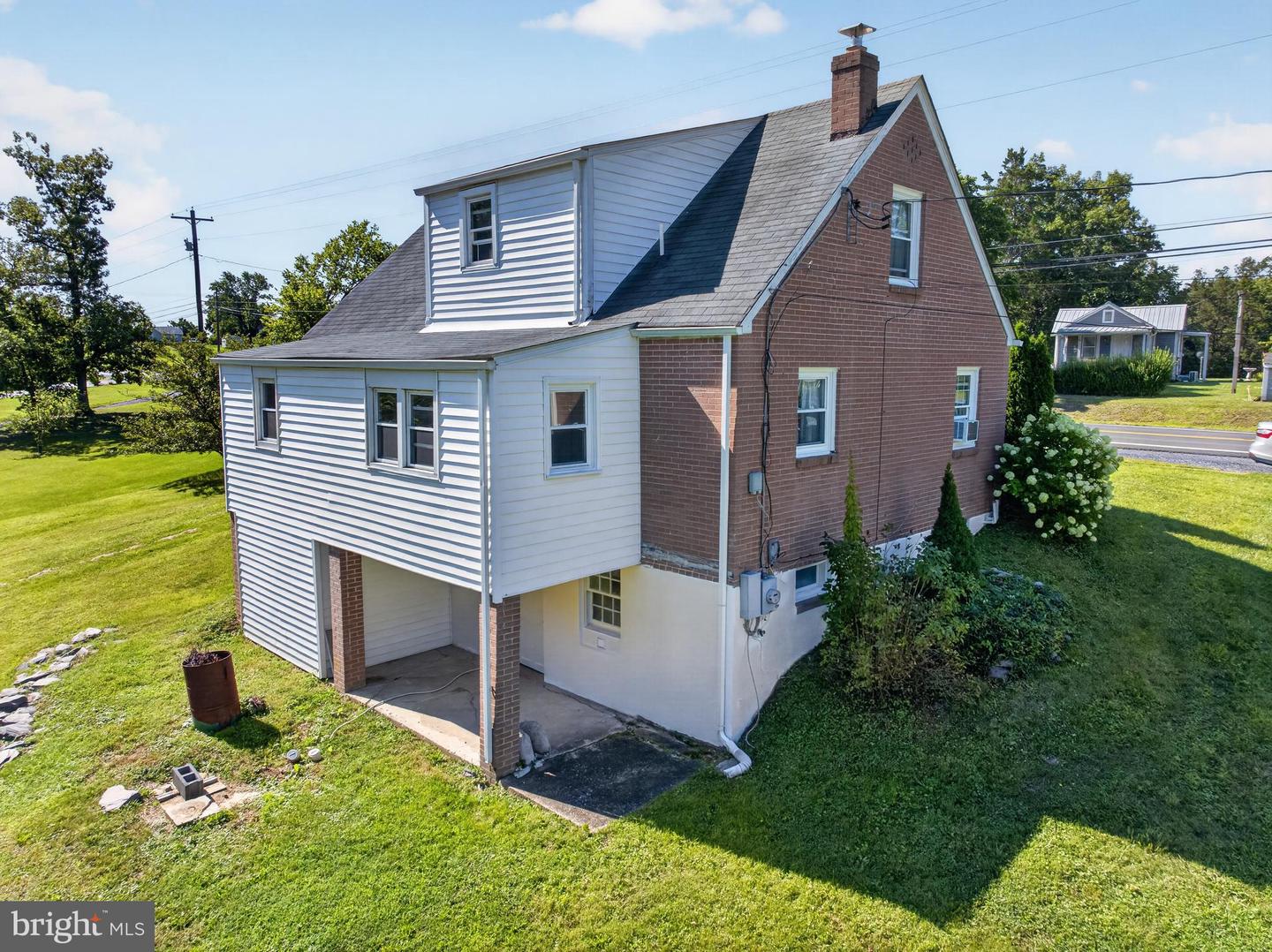 1232 Strasburg Rd Property Photo 8