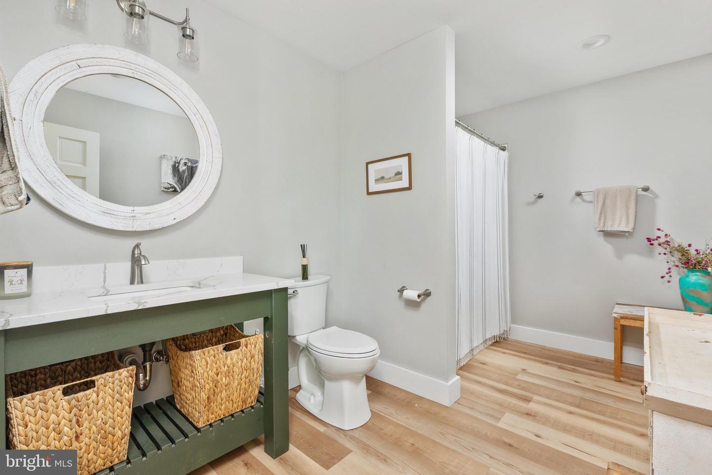 129 Property Photo 14
