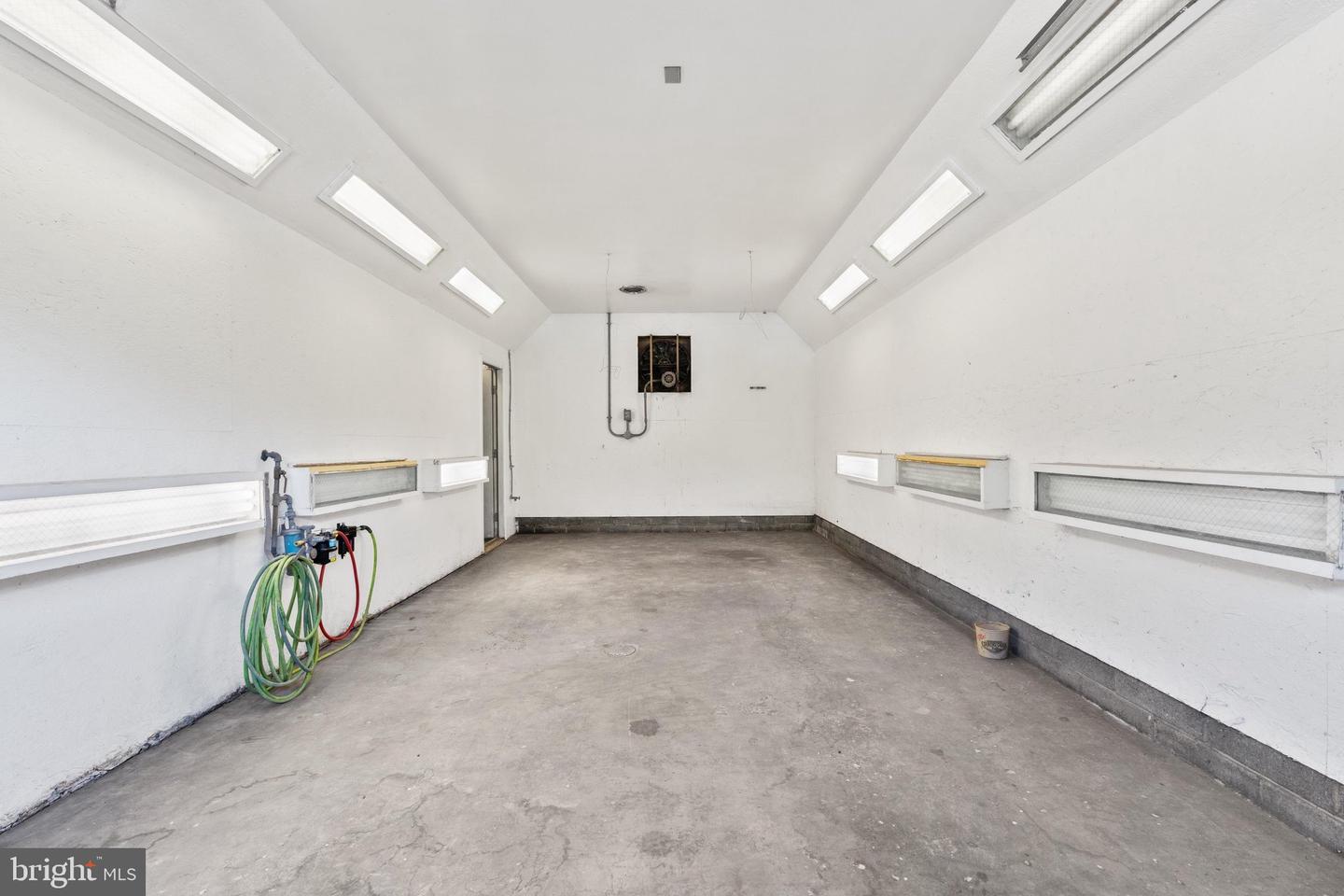 129 Property Photo 88