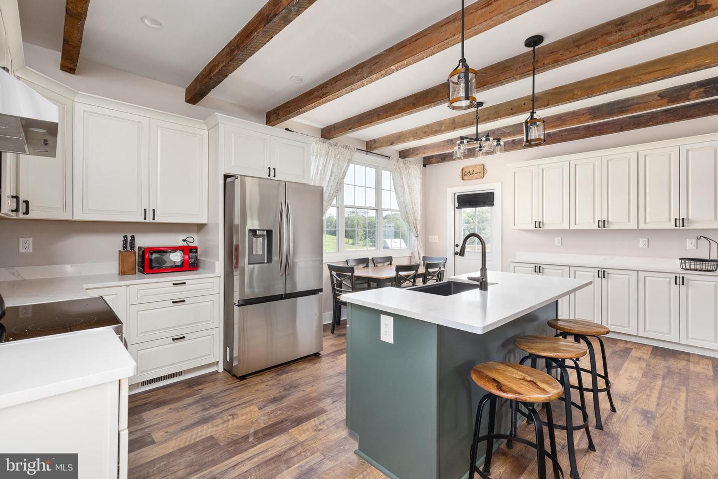 129 Property Photo 101