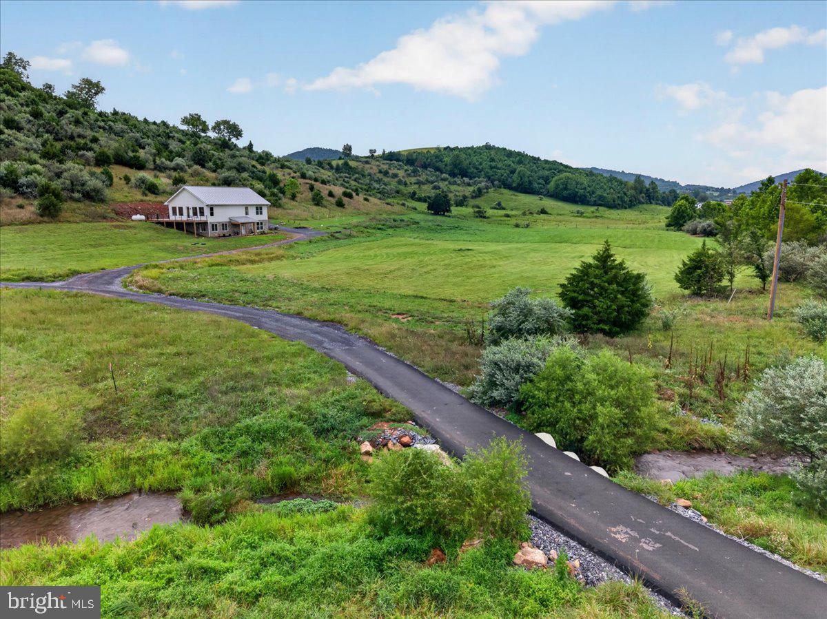 720 Gooney Manor Loop Property Photo 68