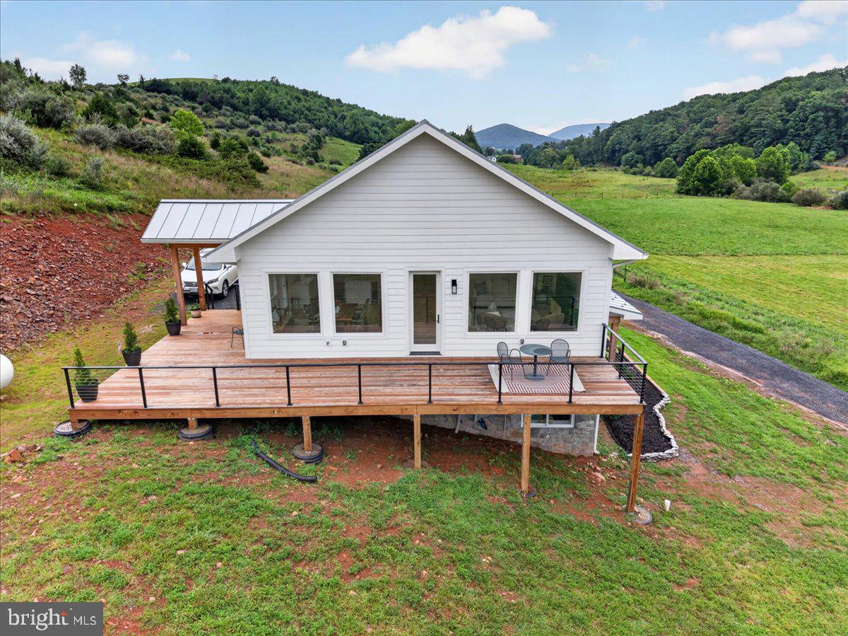 720 Gooney Manor Loop Property Photo 72