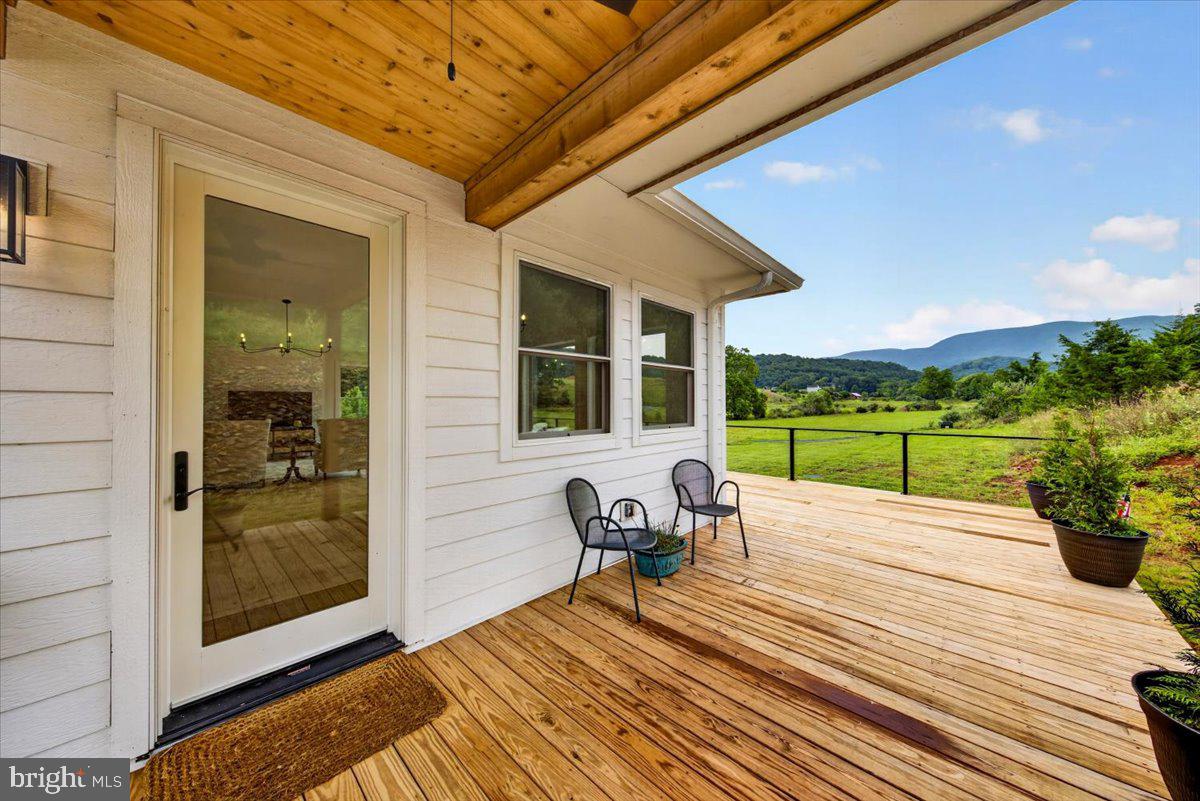 720 Gooney Manor Loop Property Photo 90