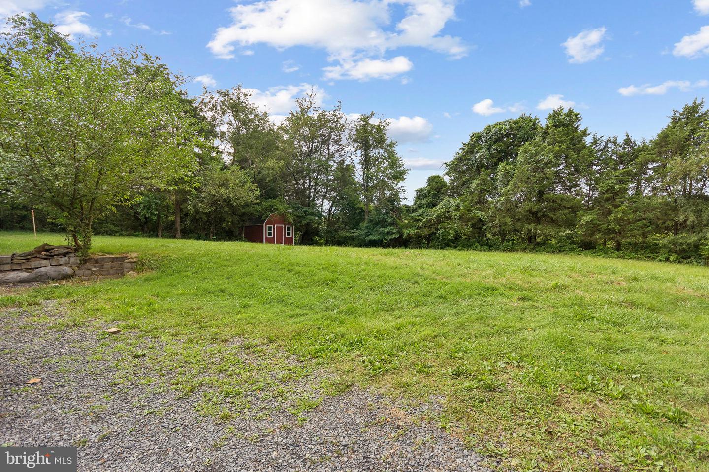 1817 Marys Shady Ln Property Photo 5