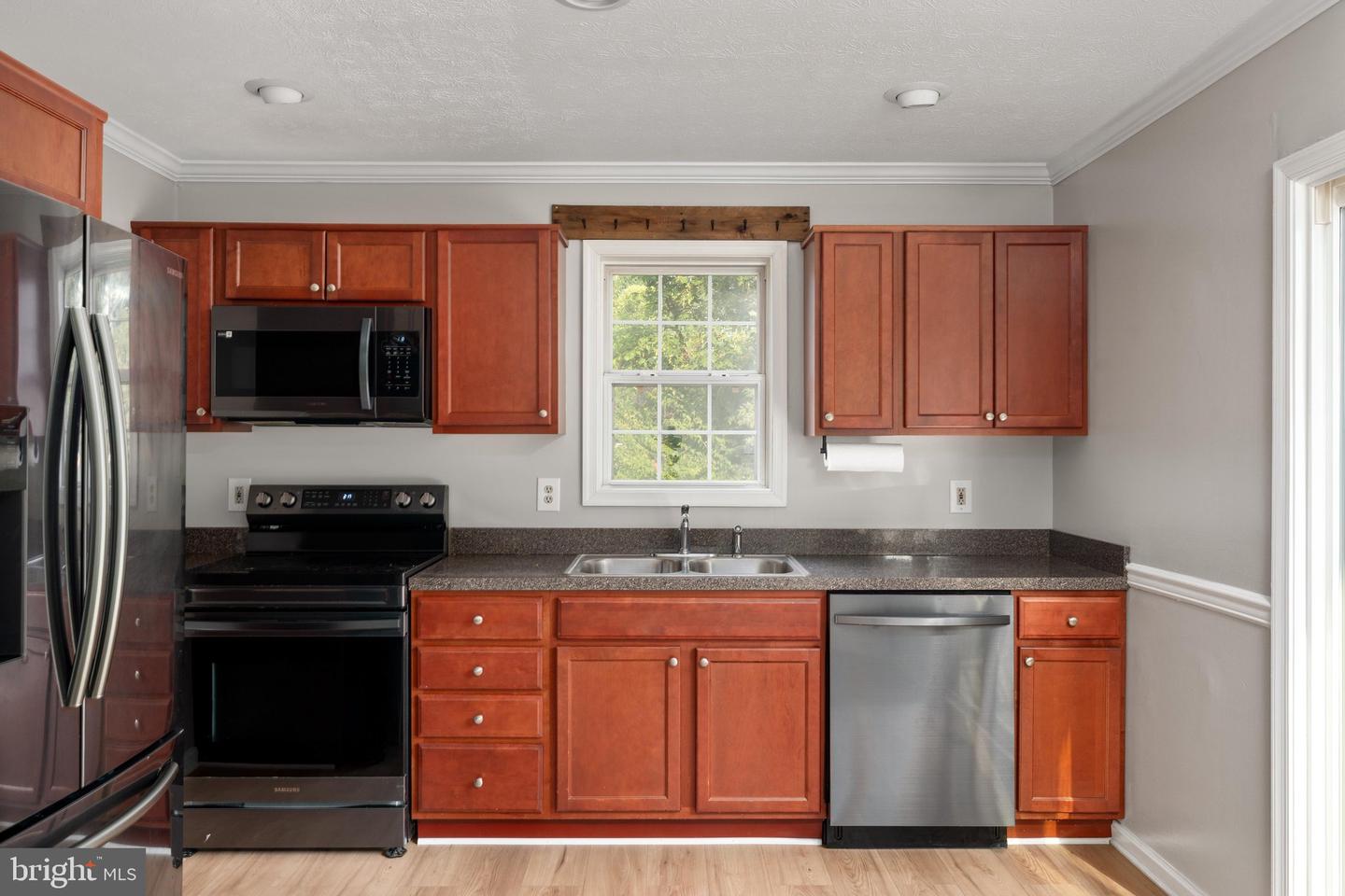 57 Crestview Property Photo 9