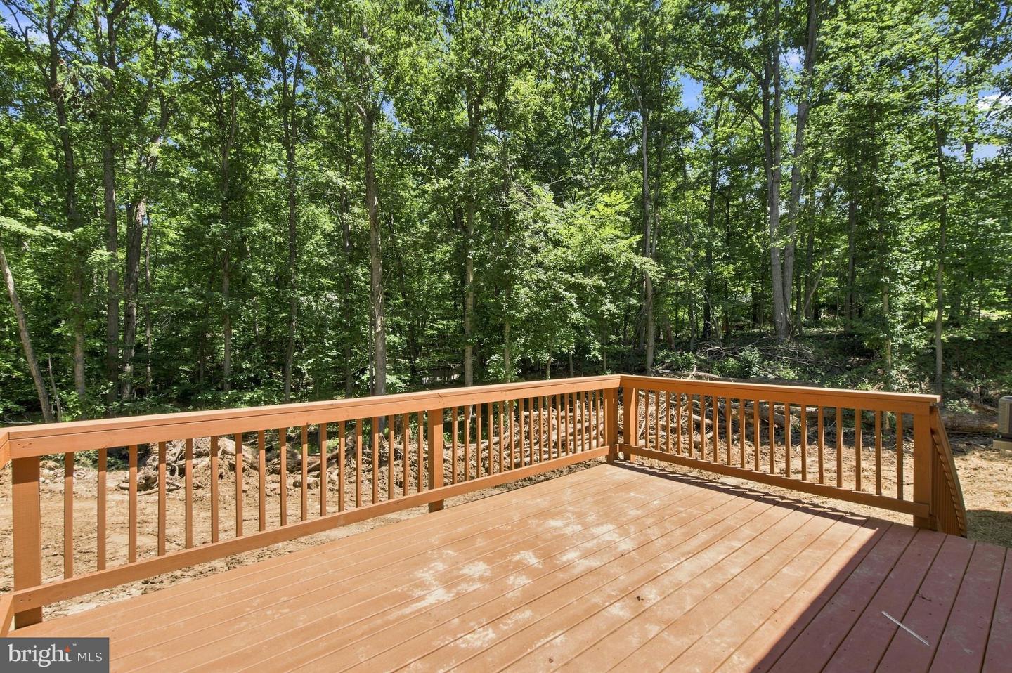 135 Yarnell Ct Property Photo 7