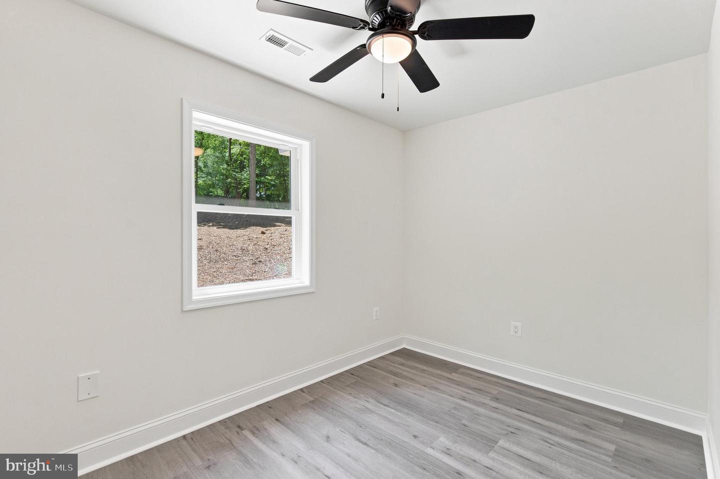 135 Yarnell Ct Property Photo 25