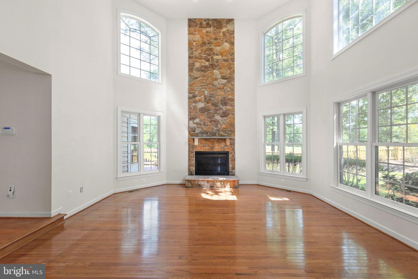 100 Sand Bunker Ct Property Photo 23