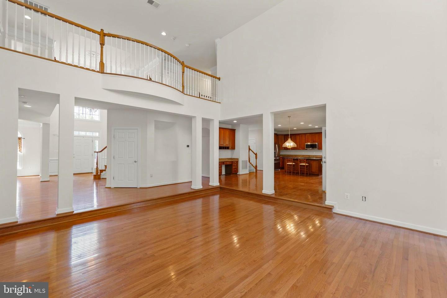 100 Sand Bunker Ct Property Photo 28