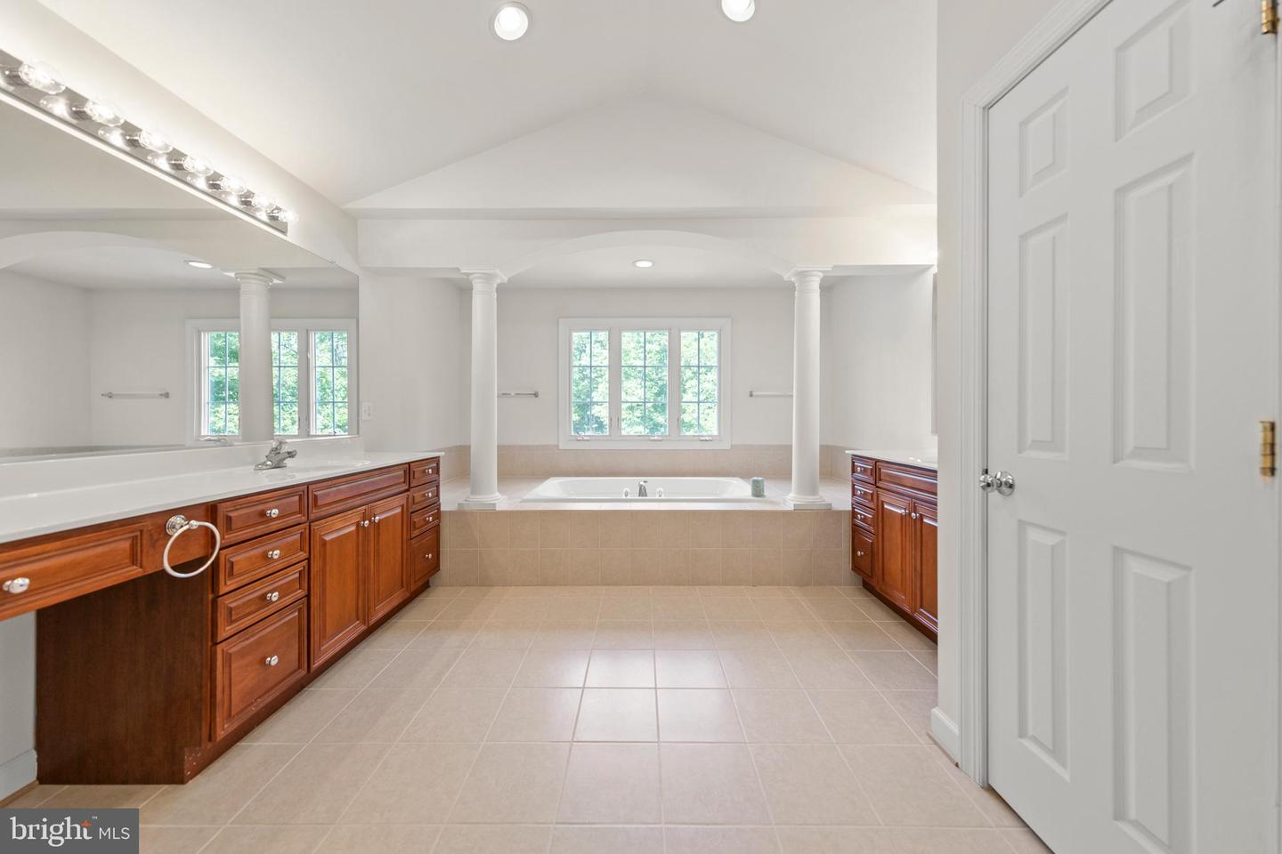 100 Sand Bunker Ct Property Photo 47