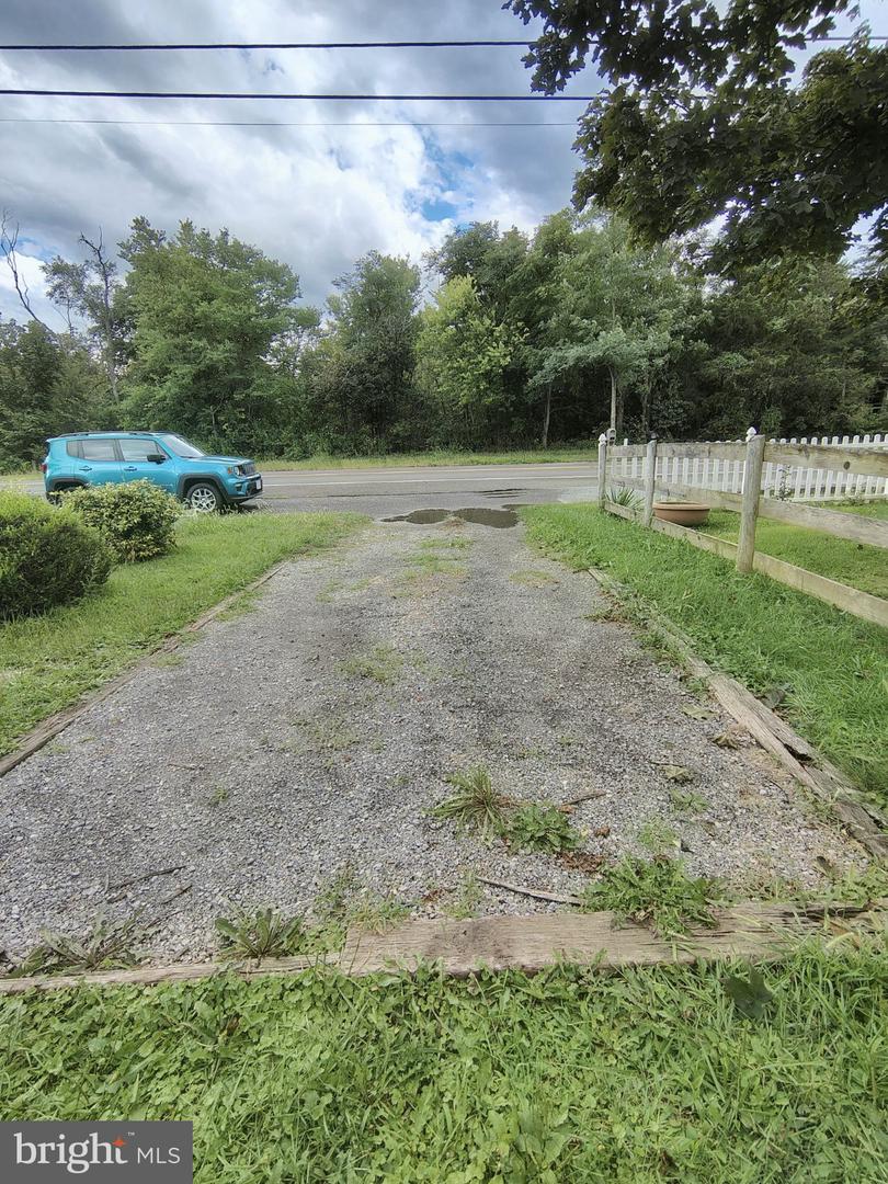 2764 Strasburg Rd Property Photo 4
