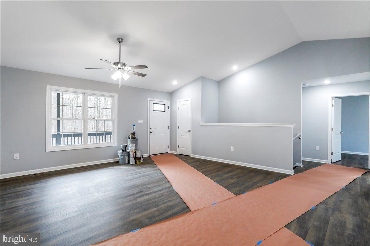 1117 Western Ln Property Photo 5