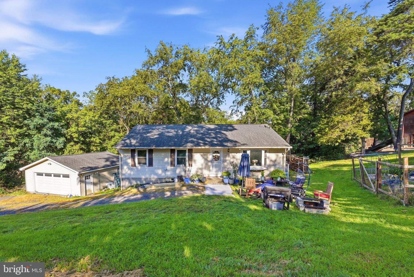 186 Apple Orchard Dr Property Photo 1