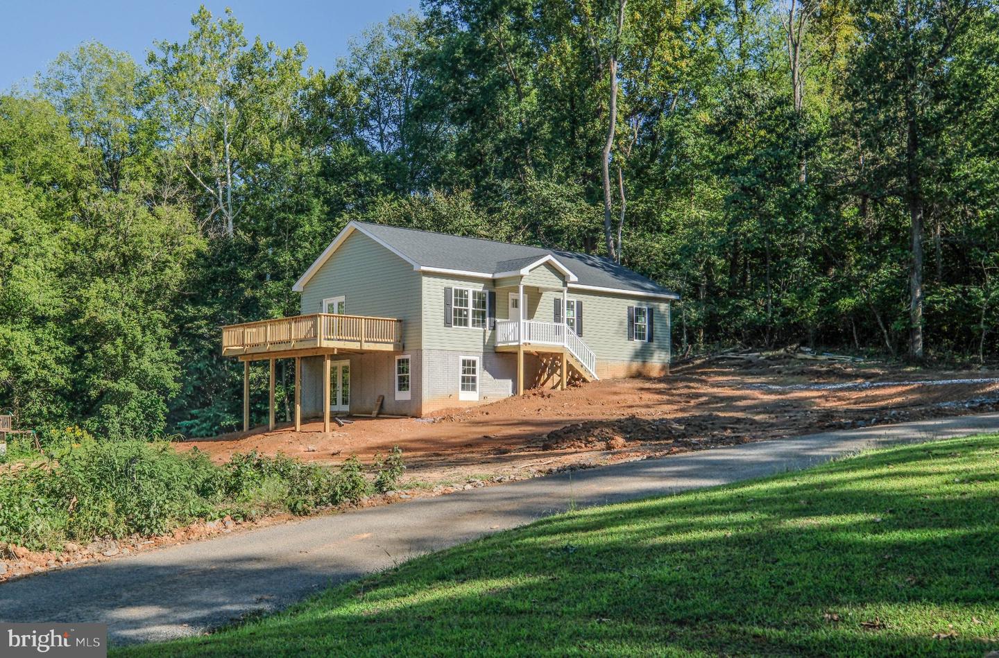 80 POPLAR VIEW RD